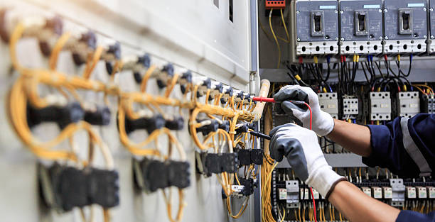 Professional Electrician technician working in Glen Rock, NJ